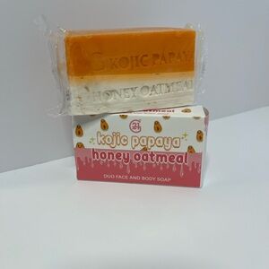 Honey Oatmeal Duo Face and Body Soap from G21